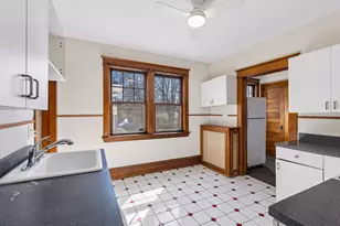 1746 Laurel Ave, Saint Paul, MN 55104 - Photo 9