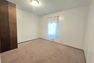 1694 Laurie Rd E, Maplewood, MN 55109 - Photo 9