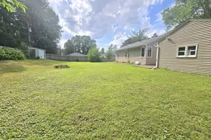 1694 Laurie Rd E, Maplewood, MN 55109 - Photo 21