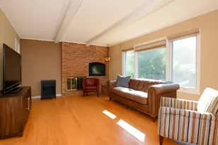 4131 Jersey Ave N, Crystal, MN 55427 - Photo 11