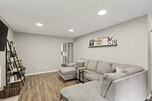 44 Walden St, Burnsville, MN 55337 - Photo 7