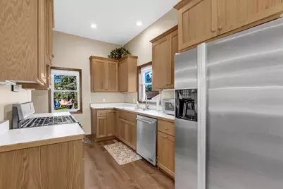 1163 Case Avenue, Saint Paul, MN 55106 - Photo 9