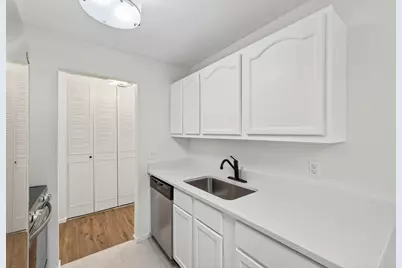 181 Little Canada Road E #219, Little Canada, MN 55117 - Photo 7