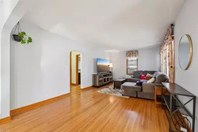 240 S Meridian Street, Belle Plaine, MN 56011 - Photo 9