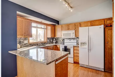 348 Columbine Lane, Shakopee, MN 55379 - Photo 3