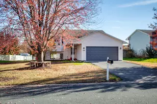 348 Columbine Ln, Shakopee, MN 55379 - Photo 1