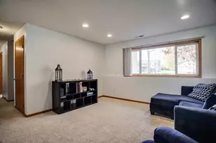 348 Columbine Ln, Shakopee, MN 55379 - Photo 27