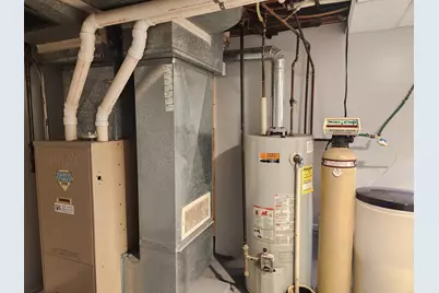 902 Clausen Avenue, Albert Lea, MN 56007 - Photo 47