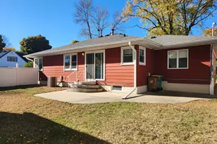 902 Clausen Ave, Albert Lea, MN 56007 - Photo 7