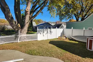 902 Clausen Ave, Albert Lea, MN 56007 - Photo 11