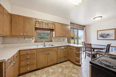 1720 12th Street S, Moorhead, MN 56560 - Photo 7