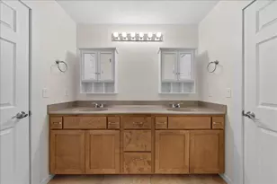 214 Madison Cir, Hudson, WI 54016 - Photo 21