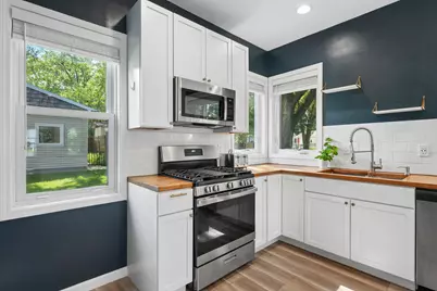 113 Van Buren Avenue S, Hopkins, MN 55343 - Photo 11