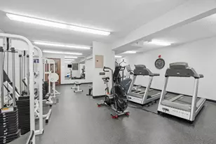 205 Barry Ave S, Wayzata, MN 55391 - Photo 27