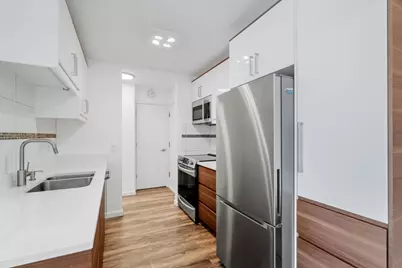 205 Barry Avenue S #114, Wayzata, MN 55391 - Photo 11