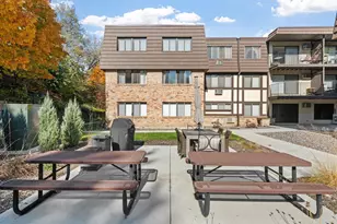 205 Barry Ave S, Wayzata, MN 55391 - Photo 35