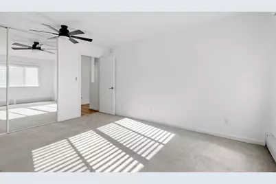 205 Barry Avenue S #114, Wayzata, MN 55391 - Photo 15