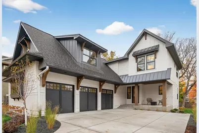 641 Park Street E, Wayzata, MN 55391 - Photo 3