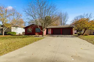 1512 Goettens Way, Saint Cloud, MN 56301 - Photo 1