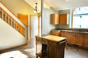 1017 Larch St, Farmington, MN 55024 - Photo 5