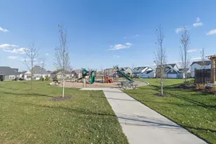 6737 Bellflower Dr, Excelsior, MN 55331 - Photo 29