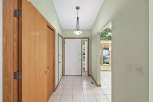 801 Southcross Dr E, Burnsville, MN 55306 - Photo 5