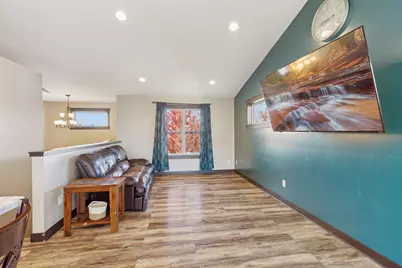 1050 Pheasant Run, New Richmond, WI 54017 - Photo 3