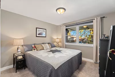 957 Miles Drive, Worthington, MN 56187 - Photo 23