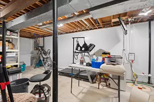 957 Miles Dr, Worthington, MN 56187 - Photo 41