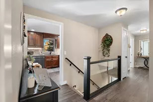 957 Miles Dr, Worthington, MN 56187 - Photo 7