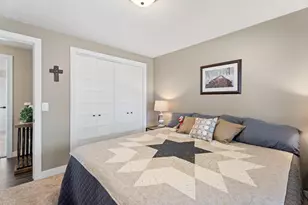 957 Miles Dr, Worthington, MN 56187 - Photo 25