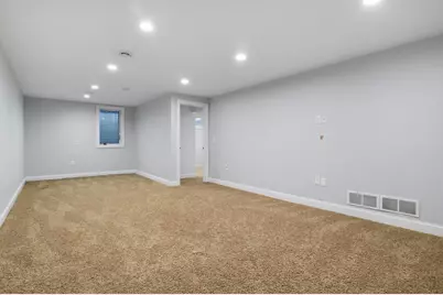 9609 Vincent Avenue S, Bloomington, MN 55431 - Photo 33