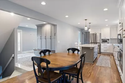 9609 Vincent Avenue S, Bloomington, MN 55431 - Photo 21