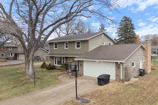 9609 Vincent Ave S, Bloomington, MN 55431 - Photo 5