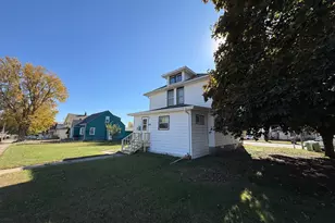 1308 East Ave, Worthington, MN 56187 - Photo 3