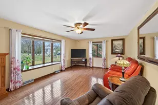 719 Countryview Cir, Hudson, WI 54016 - Photo 9