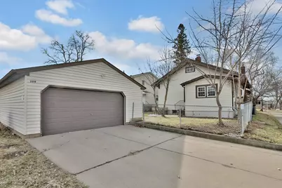 2019 Cottage Avenue E, Saint Paul, MN 55119 - Photo 3