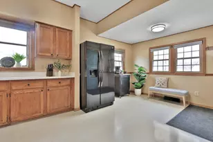 2019 Cottage Ave E, Saint Paul, MN 55119 - Photo 21