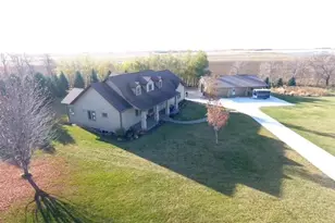 573 State Hwy 30, Pipestone, MN 56164 - Photo 15