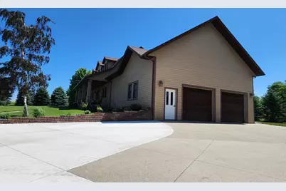 573 State Highway 30, Pipestone, MN 56164 - Photo 5