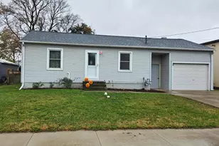 507 3rd St SE, Dodge Center, MN 55927 - Photo 1