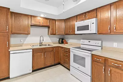 4710 58th Avenue N #221, Crystal, MN 55429 - Photo 3