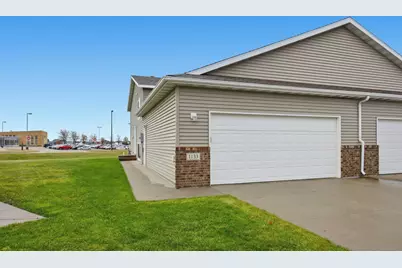 1133 39th Avenue S, Moorhead, MN 56560 - Photo 1