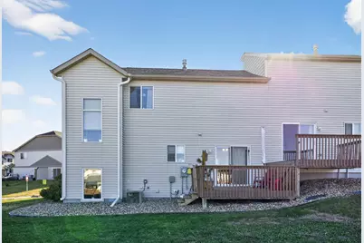 738 Baylee Place SW, Pine Island, MN 55963 - Photo 7