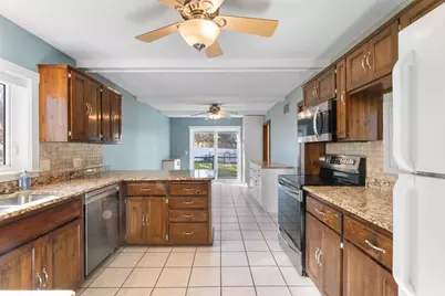 737 Meadow Run Drive SW, Rochester, MN 55902 - Photo 7