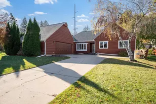 737 Meadow Run Dr SW, Rochester, MN 55902 - Photo 1