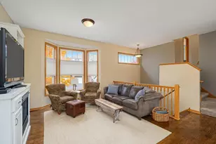 20159 Holister Ln, Lakeville, MN 55044 - Photo 7