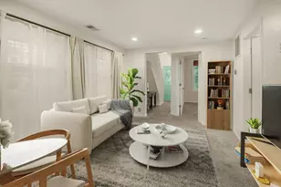 398 Banfil St, Saint Paul, MN 55102 - Photo 1