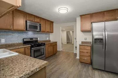 398 Banfil Street, Saint Paul, MN 55102 - Photo 7