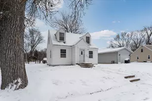 401 Julii St, Willmar, MN 56201 - Photo 25